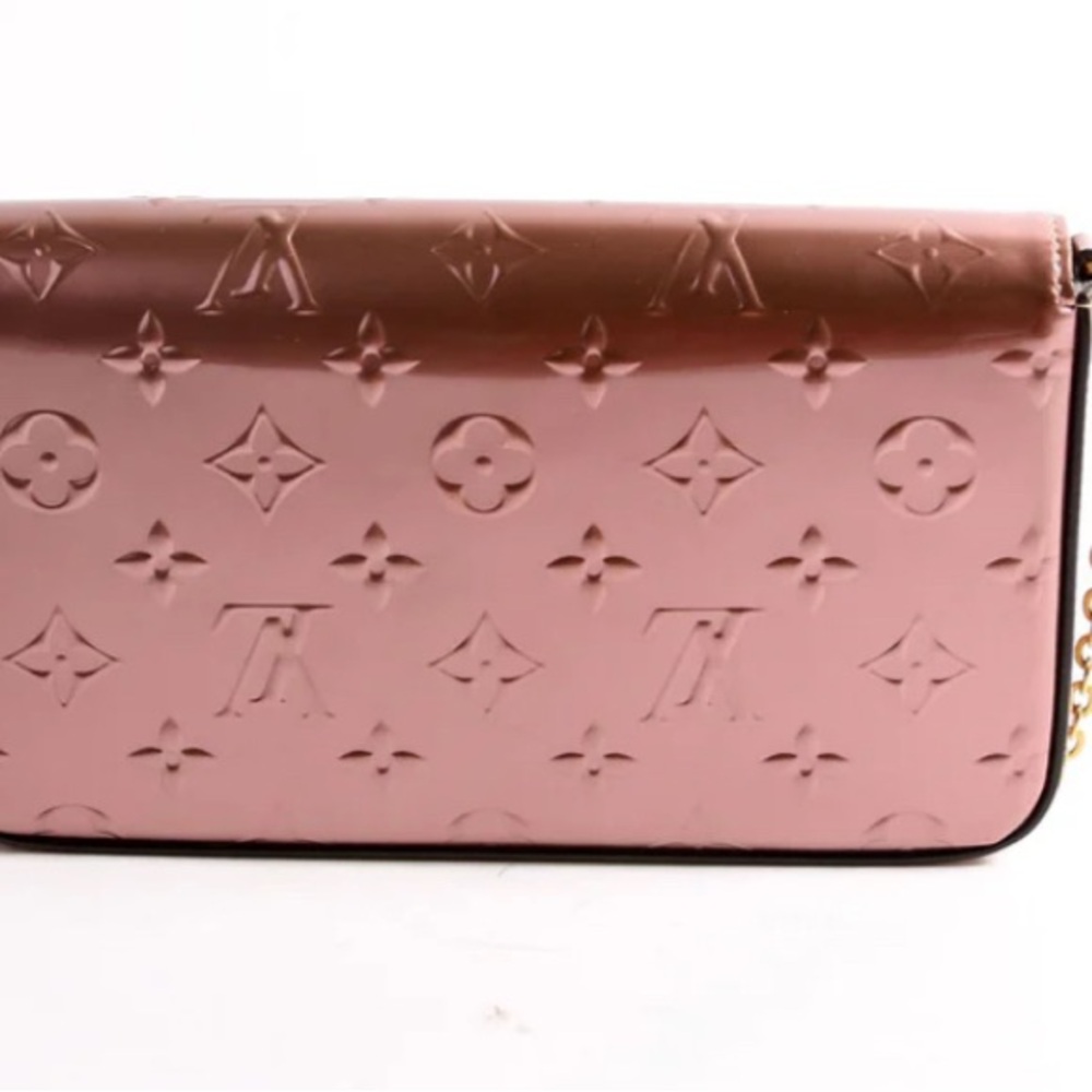 Louis Vuitton Pochette Felicie 
in Patent Vernis Leather - Picture 3 of 10